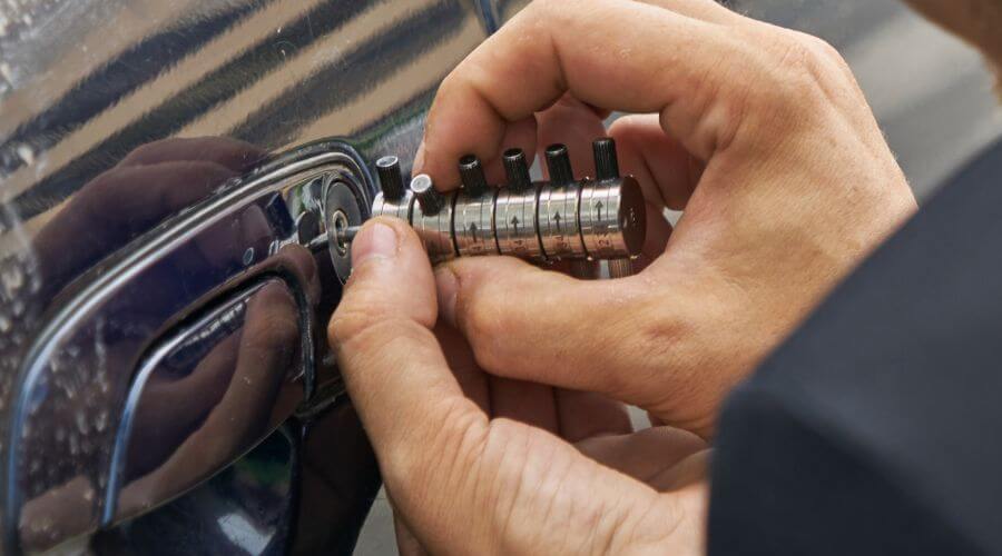 Professional residential roofers in Etowah, TN